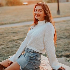 Meet your Posher, Alexis